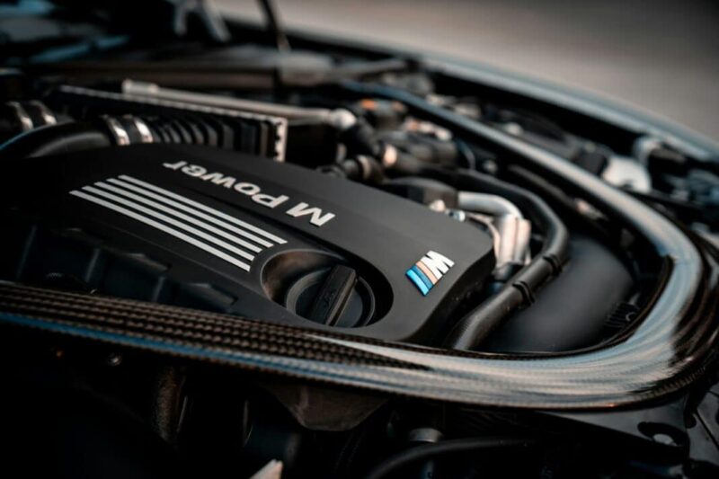Rækkeseks-motoren overlever EU's strengeste krav, siger BMW
