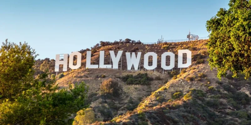 Hollywood sign skilt